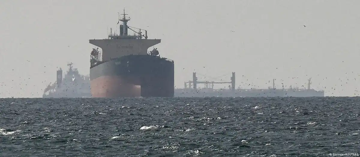 El cierre de Ormuz, por donde transita cerca del 20 % del petróleo mundial, es una de las consecuencias de la guerra en Oriente Medio. (Imagen de archivo 11.03.2026)