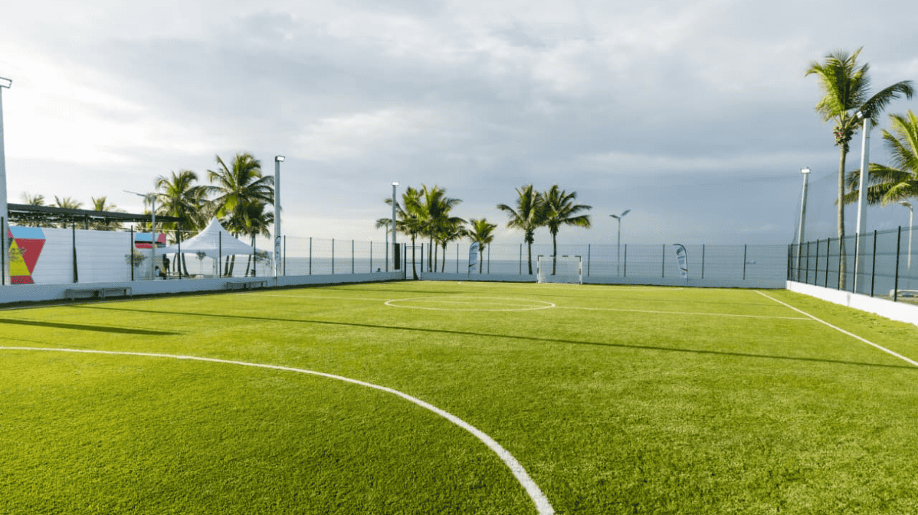 Abinader y Carolina Inauguran Malecón Deportivo