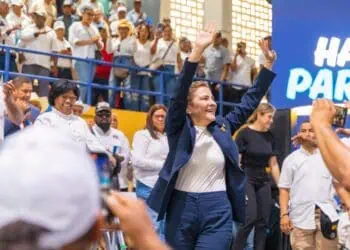 La secretaria general del Partido Revolucionario Moderno (PRM) y aspirante presidencial, Carolina Mejía