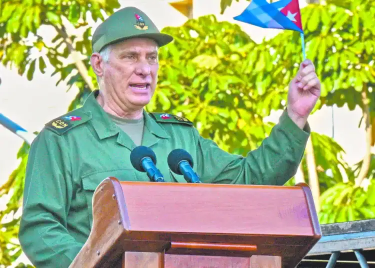 Diaz Canel reacciono ante los informes sobre drones de Estados Unidos dentro de la la Isla