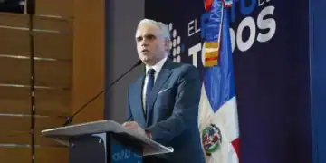 El ministro de Educación, Luis Miguel De Camps