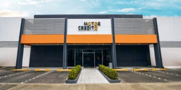 Fachada diurna Motor Credito
