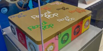 Caja de relojes Audemars Piguet en sucursal de Swatch