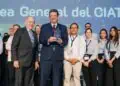 Pedro Urrutia y Marcio Verdi, junto a funcionarios del CIAT celebrado durante este semana en Punta Cana.
