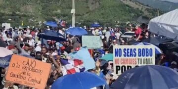 Manifestación en San Juan en contra del Proyecto Romero