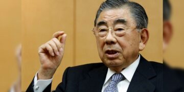 Toshifumi Suzuki