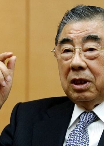 Toshifumi Suzuki