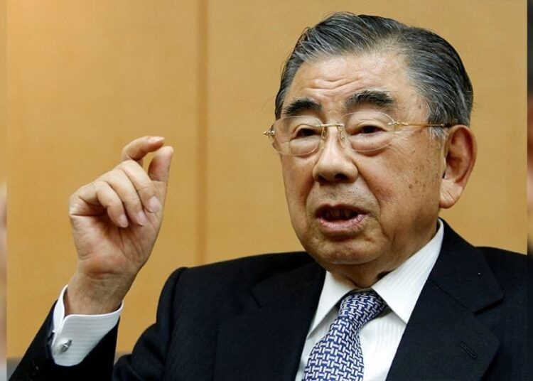 Toshifumi Suzuki