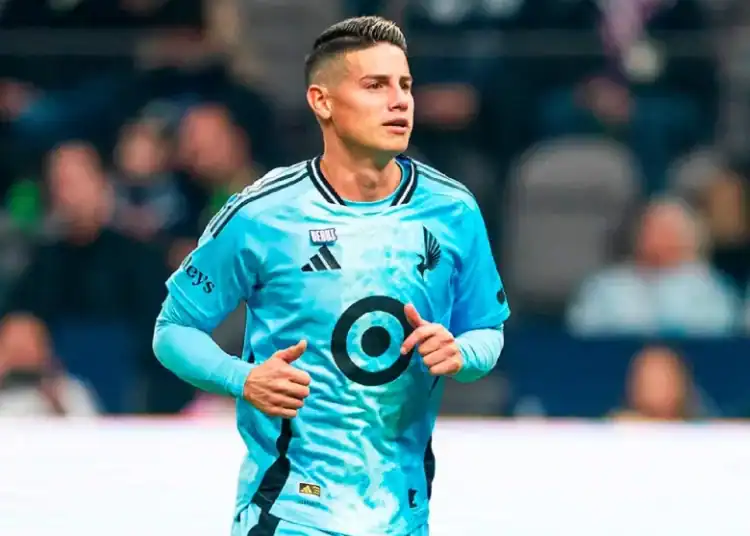 James Rodríguez calentando en el Minnesota United FC