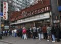 Personas haciendo fila en Nueva York
