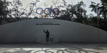 Estatua y medallas olímpicas