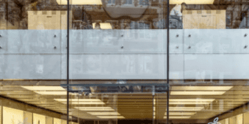 Acciones de Apple Caen 5% Tras Subida de Precios en Mac y iPad