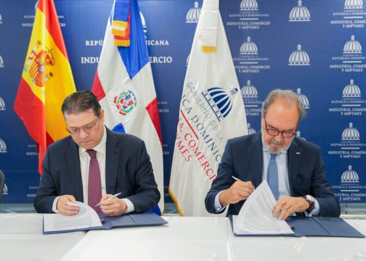 Acuerdo MICM y Banco Sabadell atrae inversión española