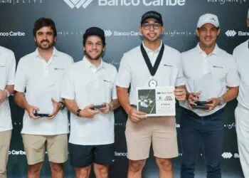 Banco Caribe Celebra Primer Torneo Golf Virtual Caribe Para Clientes Elite