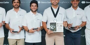 Banco Caribe Celebra Primer Torneo Golf Virtual Caribe Para Clientes Elite