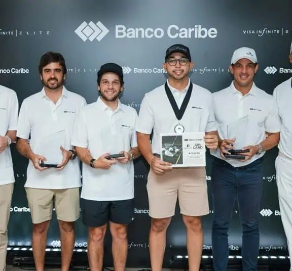 Banco Caribe Celebra Primer Torneo Golf Virtual Caribe Para Clientes Elite