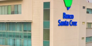 Banco Santa Cruz gana Premio FICO en la Nube