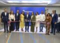un grupo de personas inaugurando una sucursal del Banreservas