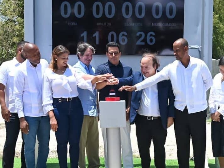 Collado Inicia Obras Viales en La Romana Para Impulsar Turismo en Caleta