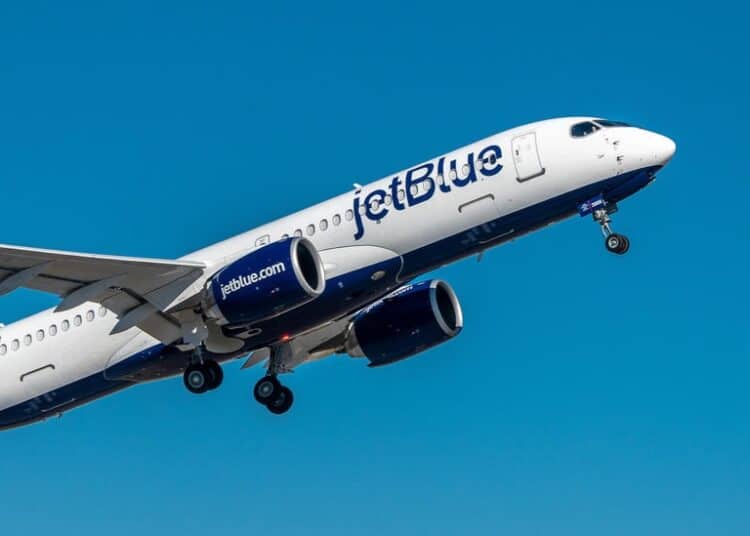 JetBlue Impulsa Expansión en Fort Lauderdale Tras Quiebra de Spirit Airlines