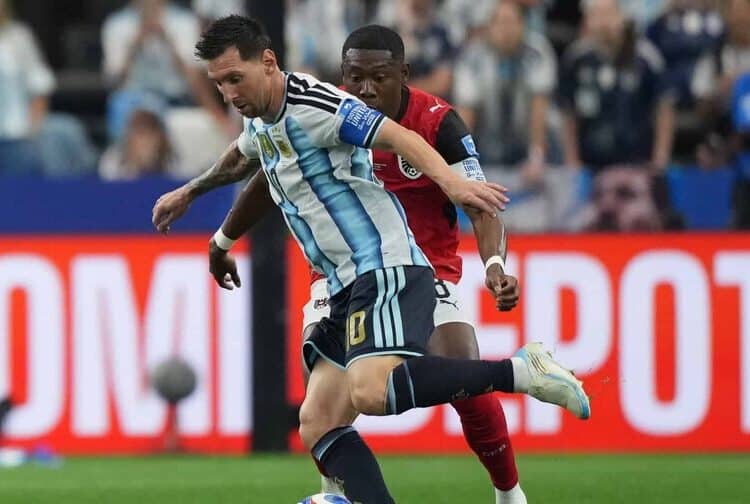 Messi le anota a Austria en el primer tiempo y se convierte en el máximo goleador de los mundiales