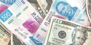 Peso Mexicano se Deprecia Frente al Dólar