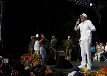 Petro No Descarta Reconocer Victoria de De la Espriella Pero Advierte Sobre Reformas