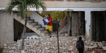 Potentes Terremotos Sacuden Venezuela y Causan 164 Muertes y Casi Mil Heridos
