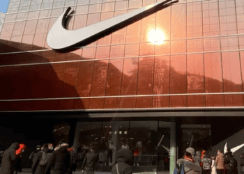 RBC Rebaja Calificación de Nike por Lenta Recuperación