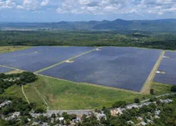 RD Proyecta 2,600 MW de Energía Renovable