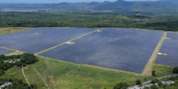 RD Proyecta 2,600 MW de Energía Renovable