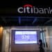 Logo de Citigroup en la fachada de una de sus sedes bancarias