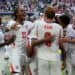 Jugadores de la selección de Inglaterra celebran un gol en el partido de cuartos de final del Mundial en Miami
