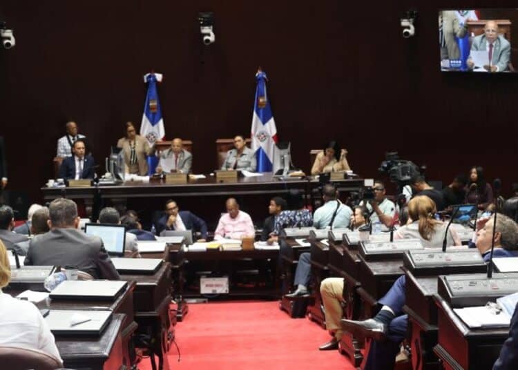 Sesión de la Cámara de Diputados de República Dominicana durante la discusión del Código Penal