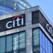Sede de Citigroup en Nueva York con el logo del banco tras reportar utilidades trimestrales