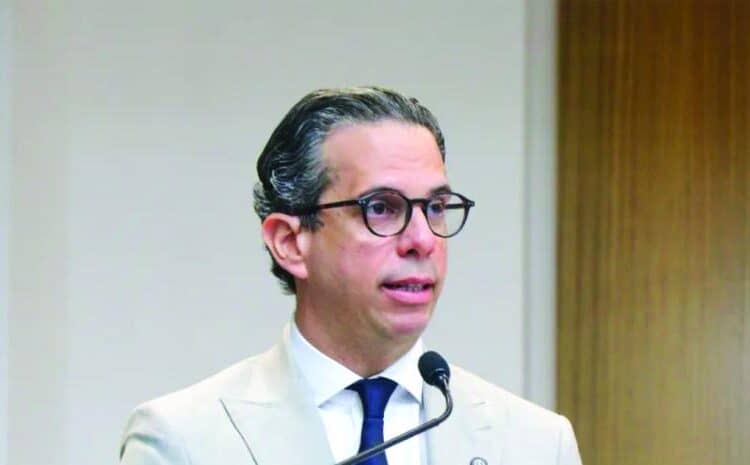 César Dargam, vicepresidente ejecutivo del Conep, durante una entrevista sobre legislación económica