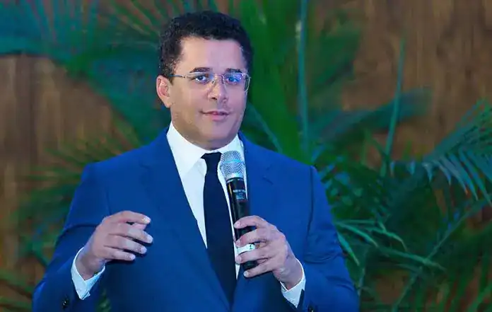 David Collado, ministro de Turismo, líder en la encuesta presidencial de cara a las elecciones de 2028