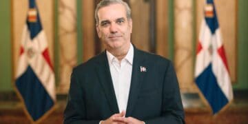 El presidente Luis Abinader en un acto oficial de la Presidencia de la República Dominicana