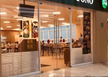 Sucursal de la cadena mexicana de restaurantes La Casa de Toño en Ciudad de México