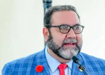 Senador Rogelio Genao expone en el pleno del Senado propuesta de drenaje y conectividad vial