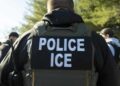 Centro de detención de migrantes de ICE en Estados Unidos con instalaciones de alta seguridad