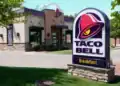 Local de Taco Bell con lechuga iceberg rallada señalada en brote de parásito en EEUU