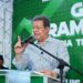 Leonel Fernández habla ante militantes durante juramentación de la Fuerza del Pueblo en Nagua