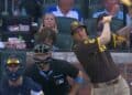 Bateador dominicano de los Padres de San Diego conecta un jonrón en el estadio de los Bravos de Atlanta