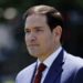 Marco Rubio hablando ante micrófonos durante una comparecencia oficial en Washington
