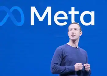 Mark Zuckerberg CEO de Meta ejecutó una reestructuración profunda para financiar infraestructura de Inteligencia Artificial.
