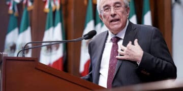 Rueda de prensa de funcionarios de la Fiscalía General de México sobre el caso del gobernador de Sinaloa