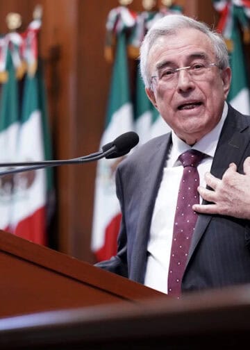 Rueda de prensa de funcionarios de la Fiscalía General de México sobre el caso del gobernador de Sinaloa