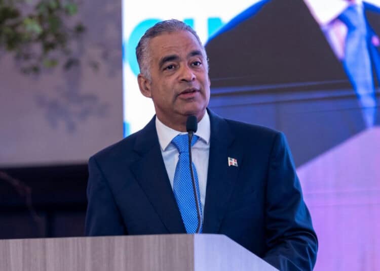 Operación de extracción de minerales en una mina de República Dominicana