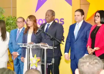 Dirigentes del PLD en rueda de prensa reclaman declarar en emergencia el sistema sanitario público